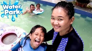 LIBURAN SERU 💖 Main Air dan Berenang di WATERPARK 💖 Lets Play Jessica Jenica [upl. by Ssur831]