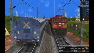 12556GORAKHDHAM EXPRESS HEAVY CROSSING WITH PARRELLRUN AND TRAFFIC OVERTAKE [upl. by Rik]