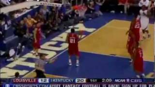 John Walls CRAZY Spin Move Layup against Louisville [upl. by Arvie]