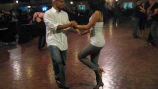 Bachata Dominican Style Nino y Kelly [upl. by Darlleen]