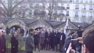 Arrivée de Louis XX à la Chapelle Expiatoire  17 janvier 2015 [upl. by Jemine]