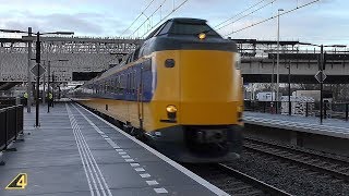 Doorkomst ICMm 4228 4213 en 4248 op Station LansingerlandZoetermeer [upl. by Aicileb]