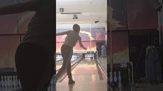 Kegel Torch practice on 39 foot sport shot bowling twohandedbowling 2handedbowling [upl. by Kroll]