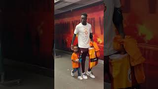 Davinson Sanchez stattan oğlu ile ayrıldı galatasaray [upl. by Utter336]