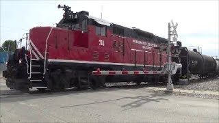 Burlington Junction Geep Moves Cars in Ottumwa Yard [upl. by Antipus]