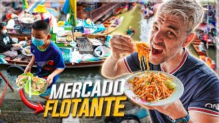 COMIENDO EN EL MERCADO FLOTANTE MÁS FAMOSO de TAILANDIA COCINAN TODO ESTO EN BARCAS 🚣‍♀️🇹🇭 [upl. by Avenej390]