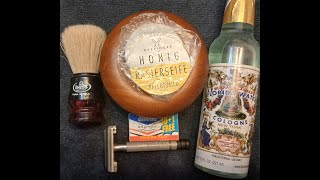 X4 1952 fourth quarter Gillette Back Tip Super Speed razor with Haslinger Honey Soap [upl. by Olracnaig702]