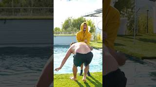 Le PERDANT finit dans LEAU 💦 nobevent jerezalto youtubecreatorcommunity pool challenge [upl. by Evangelin]