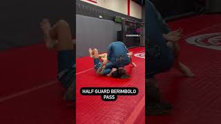 Half Guard BERIMBOLO Pass martialarts mma bjj jiujitsu nogi [upl. by Yael]