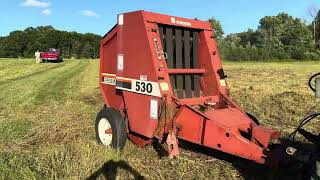 Hesston 530  Case 8420 round baler [upl. by Lashonda734]