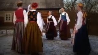 Dzūkiškas Advento liaudies šokis ratelis quotIr išvedė šešurėlisquot Lithuanian folk dance [upl. by Nilpik]