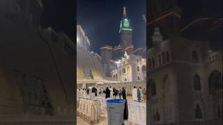 Zam Zam Water Subhanallah 🥰zamzamwater zamzam youtubeshorts [upl. by Ahsiemac795]