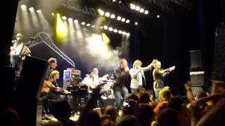 Guus Meeuwis en Jurk  Brabant Live in de Effenaar Eindhoven 09122010  HD 720p [upl. by Negrom38]