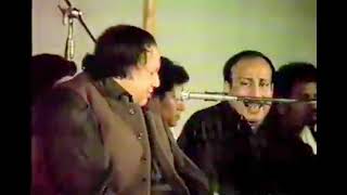 Ustad Nusrat Fateh Ali Khan  Aaj Yun Mauj Dar Mauj Gham Tham Gya  Faiz Aman Mela [upl. by Elonore]