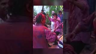 Shah Rukh Khan Gauri Khan amp Subhash Ghais HOLI Party Dance Moves holi flashbackvideo [upl. by Asiil]