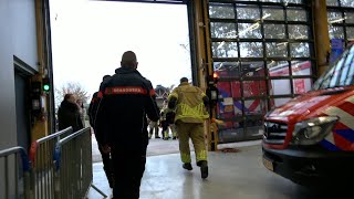 Aankomst Brandweer Urk bij nieuwe kazerne  En een melding voor Brandweer Urk tijdens de opening [upl. by Rovit4]