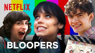 Los bloopers más famosos de Netflix  Netflix [upl. by Yerak]