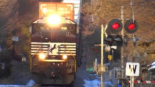 EMD SD70ACe Leading Norfolk Southern Train Over The Potomac Trestle [upl. by Frieda612]