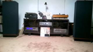 Vintage Accuphase C200 P300 Vandersteen 2CE Signature II [upl. by Towill]