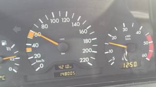 Mercedes C220 CDI engine noise [upl. by Parfitt]