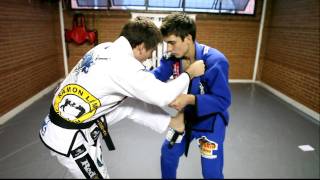 Graciemagcom Rafael Mendes triangle choke [upl. by Ezaria]