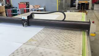 Gerber quotDCS 2500quot CNC Fabric Cutter [upl. by Sauncho]