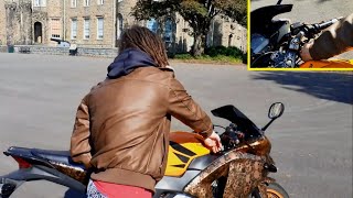 Une puce RFID pour démarrer sa moto [upl. by Annayr486]