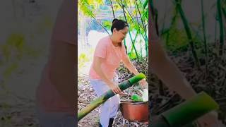 怎麼這麼專業剖竹筍 我學不會😅🥰 田園生活 分享 gardening cooking [upl. by Tarrant]