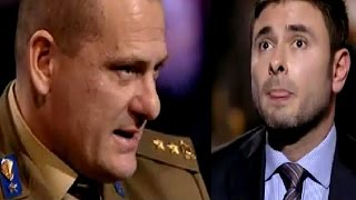 Alessandro Di Battista giustifica terroristi ISIS ma viene umiliato dal Tenente C Gianfranco Paglia [upl. by Mailliw]