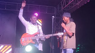 ALICK MACHESO WAS SUPRISED BY KURAI MAKORE ON STAGE INZWAI MACHESO ACHIROVA CHINYAKARE NE GITARE😳🔥🎸 [upl. by Htinek]