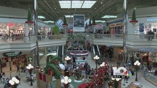 With days before Christmas Valley View Mall security expects crowds inside and out [upl. by Selym]