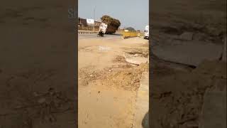 Ganna overloading truck palat jata hai video Sherkot panch number change [upl. by Bowe]