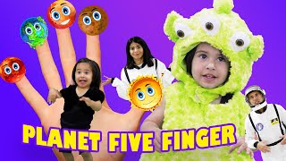 Solar System Five Finger Family Planet Song  Kids Songs amp Nursery Rhymes  Sams Land [upl. by Elvin]