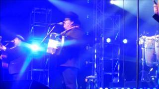 Ramon Ayala canta Atras de la raya en vivo desde el Buffalo Bills en Primm NV [upl. by Entsirhc]