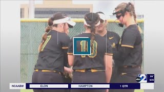 HIGHLIGHTS Lady Chaps sweep Day 1 of Midland College tournament [upl. by Arracot]