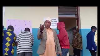 SHEIKH WA MKOA WA MWANZA ALIVYO SHIRIKI KUPIGA KURA UCHAGUZI WA SERIKALI ZA MITAA JIJINI MWAN [upl. by Nailluj57]