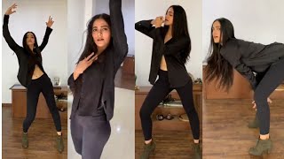 Deepthi Vlogs  Ee Nagaraniki Emindi Heroin Simran Chowdary Hot Dance Performance  Simran Chowdary [upl. by Attenyt]