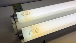 Polamp LF 20W 21 white hard first start T12 fluorescent tube 1989 [upl. by Ijic73]