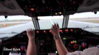 McDonnell Douglas MD82 Landing Cockpit view [upl. by Girovard]