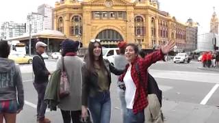 Syrian refugees visit their favourite Melbourne sites [upl. by Dnomar]