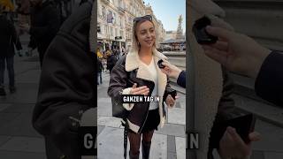 outfitcheck  Farben als Stilquelle straßenumfrage wien streetstyle mode streetinterview [upl. by Eliak482]