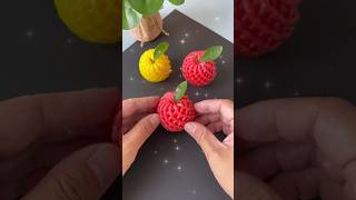 Cómo hacer manzanas decorativas con malla de frutas Manualidades geniales [upl. by Adnal]