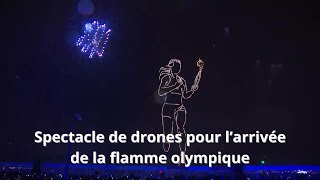 Flamme olympique à Marseille  spectacle de 800 drones pour larrivée du Belem [upl. by Neela]