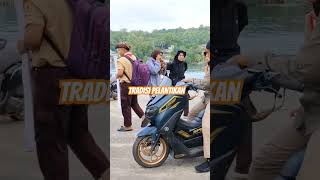 Tradisi penyematan tanda pangkat [upl. by Ahern958]