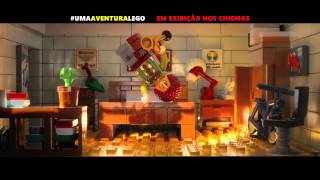 Uma Aventura LEGO  Comercial de TV 2 dub HD  Em Exibição nos Cinemas [upl. by Dhiman489]