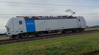 1210 RFO 193 114 komt met slecht beladen containertrein langs Hemmen [upl. by Liederman661]