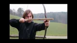 Archery Special Ottoman Shooting with a Majra or Nawak  wwwarcherythumbringcom [upl. by Torruella]