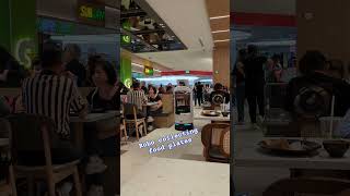 Robo collecting food plates Singapore airport youtubeshorts shorts singapore 4k robot tech [upl. by Onaivlis864]