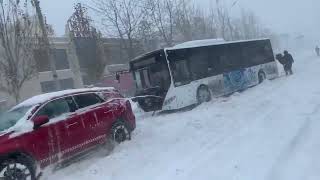 BYD Tang AWD tows a broken down bus [upl. by Uzial]