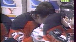 Claude Lemieux vs Brett Lindros Mar 261995 [upl. by Etnoled813]